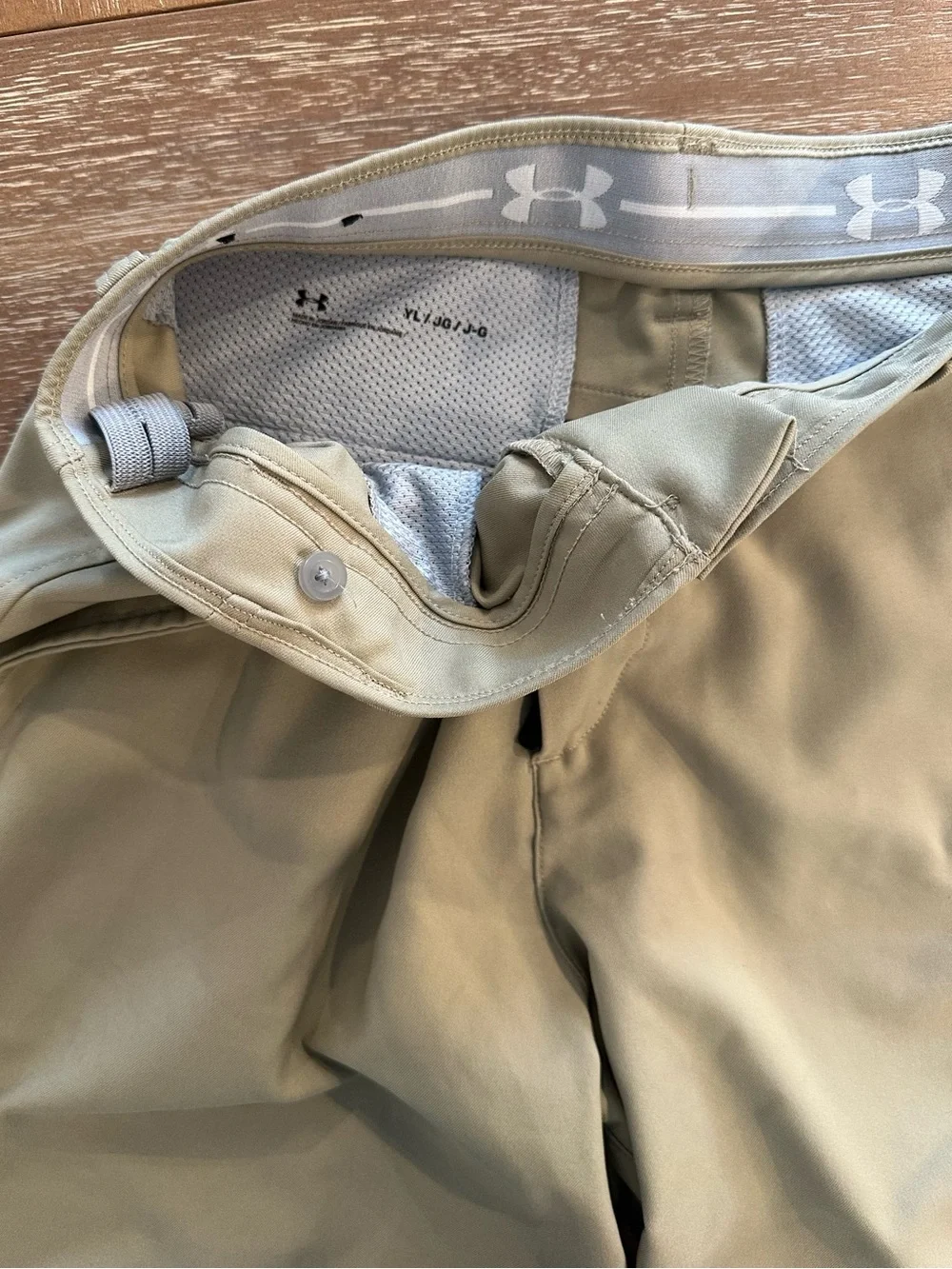 Under Armour Boys’ Classic Khaki Performance Golf Shorts